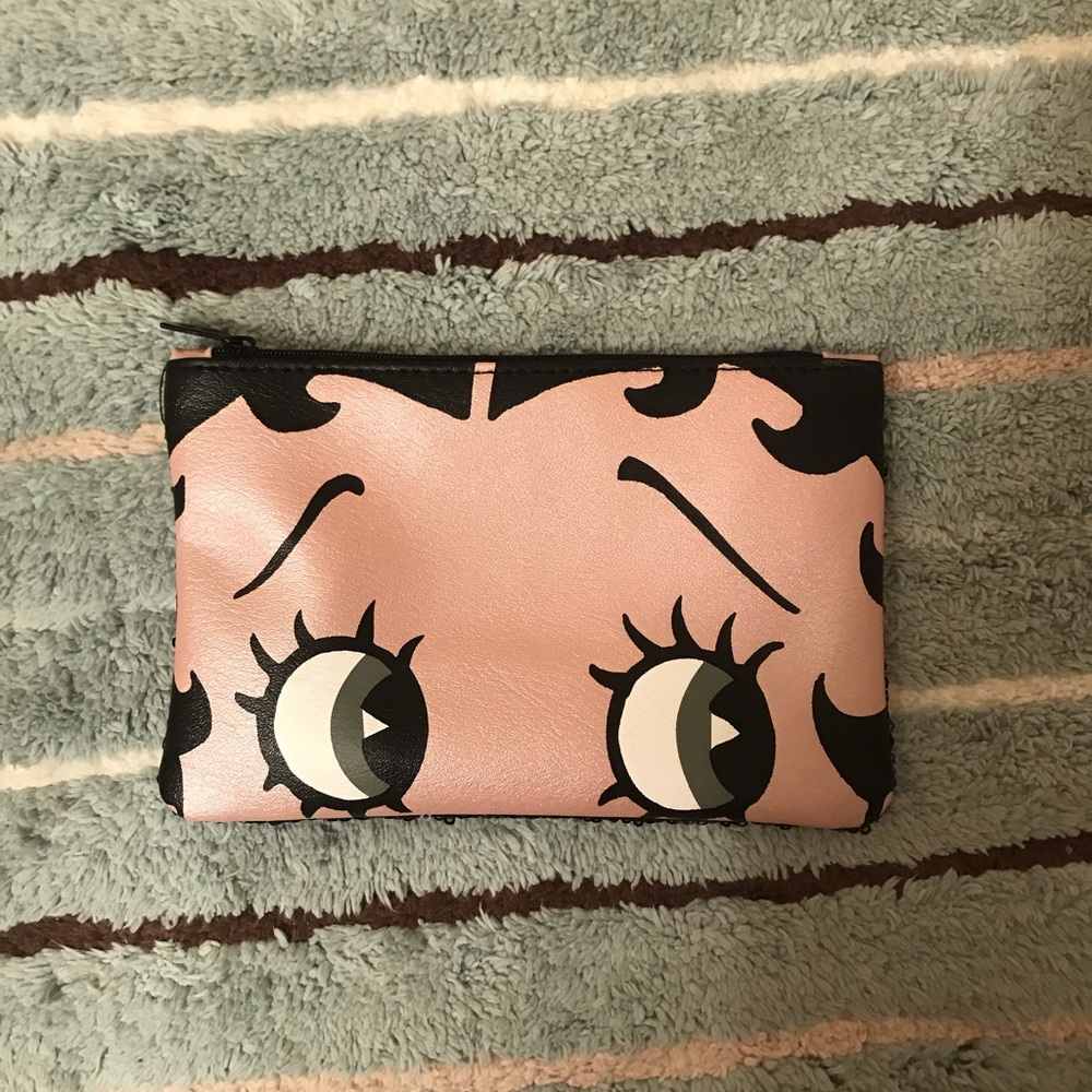Makeup bag